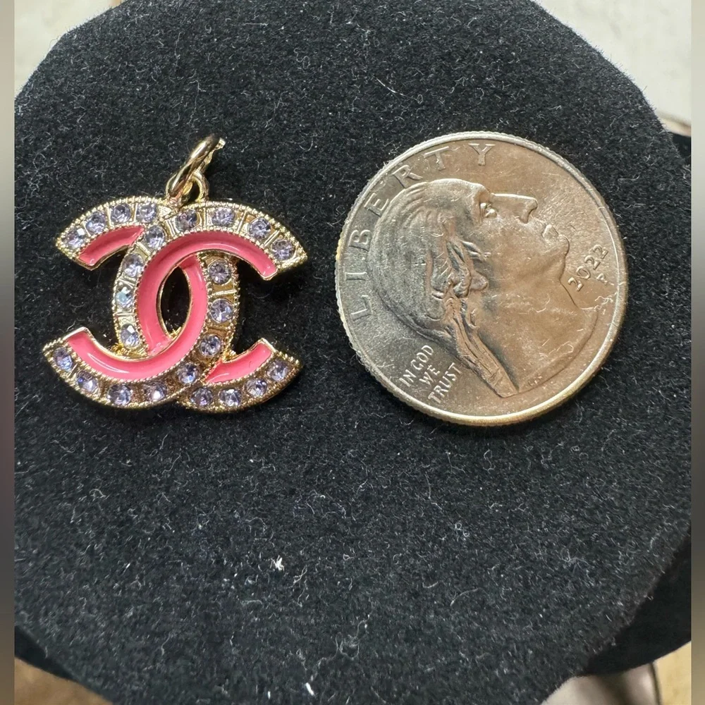 CHANEL - Charm/Button/Zipper Pulls - Pink accent/light lavender stones - Picture 3 of 3